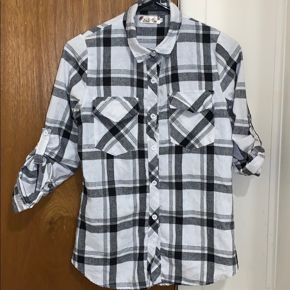 Black and white plaid - will fit a small